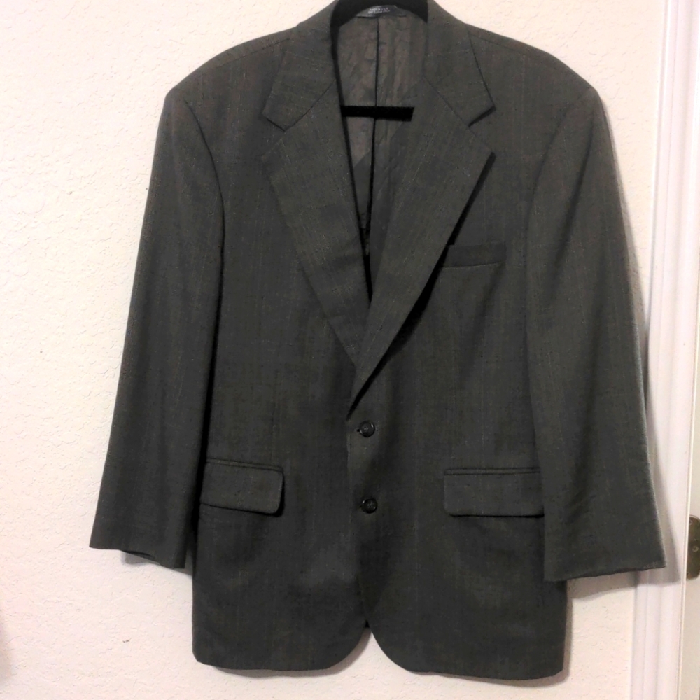Haggar Black Label Men's Gray Plaid Suit Coat. Size 42 S